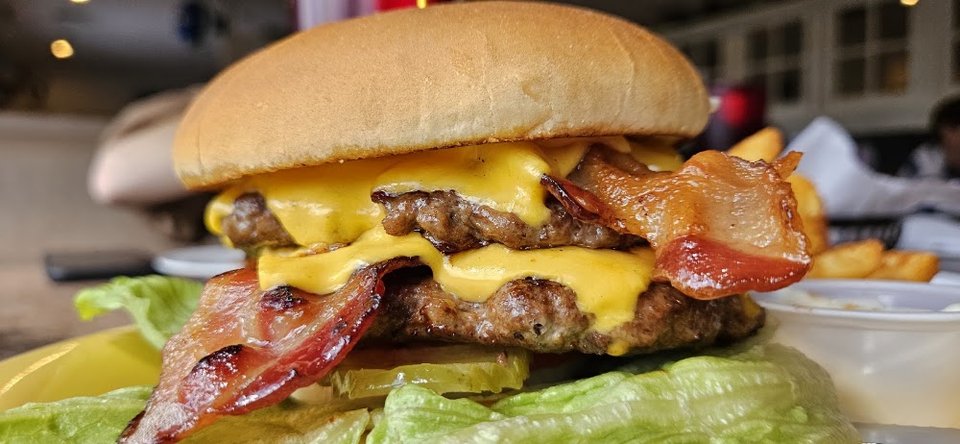 Double Cheese Bacon Cheeseburger